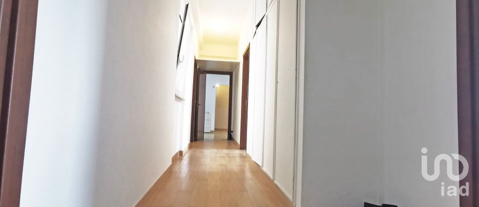 Appartamento 12 locali di 180 m² a Roma (00192)