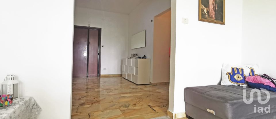 Appartamento 12 locali di 180 m² a Roma (00192)