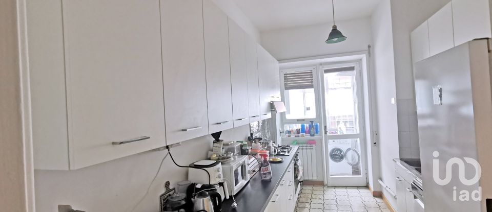 Appartamento 12 locali di 180 m² a Roma (00192)