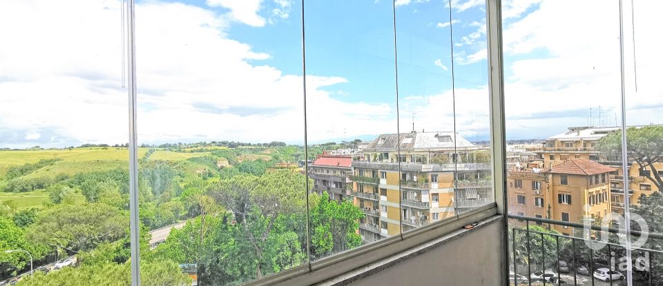 Appartamento 12 locali di 180 m² a Roma (00192)