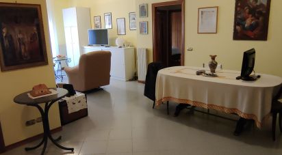 Appartamento 5 locali di 145 m² a Montefiore dell'Aso (63062)