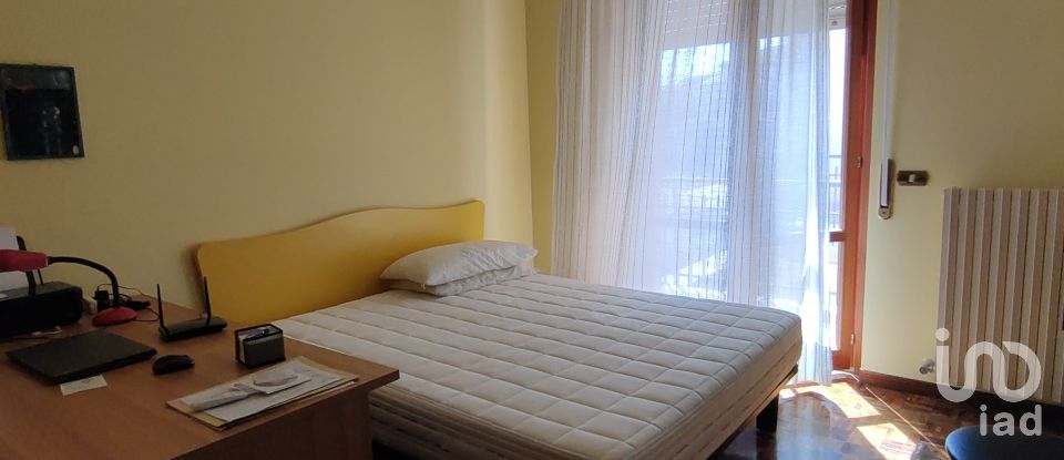 Appartamento 5 locali di 145 m² a Montefiore dell'Aso (63062)