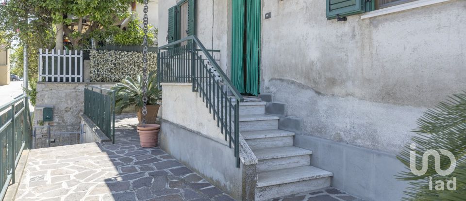 Casa indipendente / Villa 6 locali di 120 m² in Filottrano (60024)