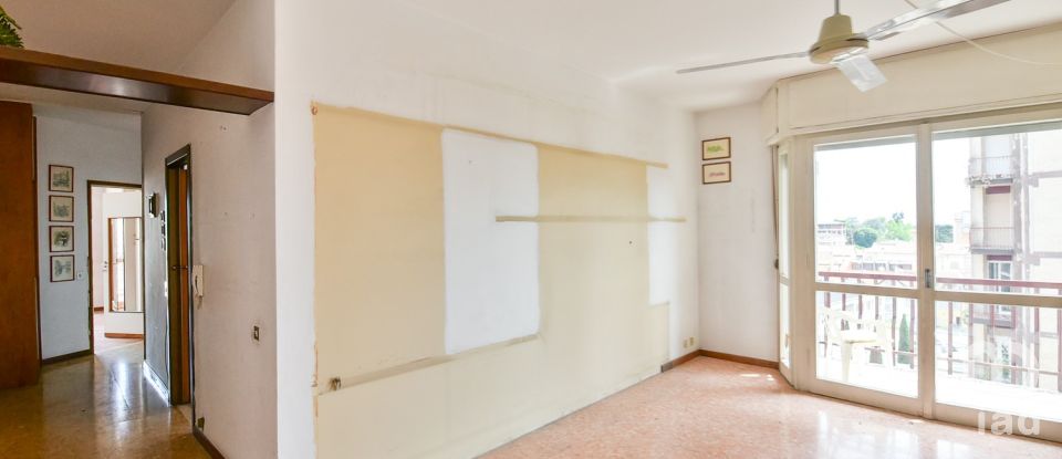 Three-room apartment of 112 m² in Seregno (20831)