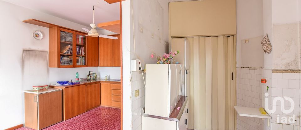 Three-room apartment of 112 m² in Seregno (20831)