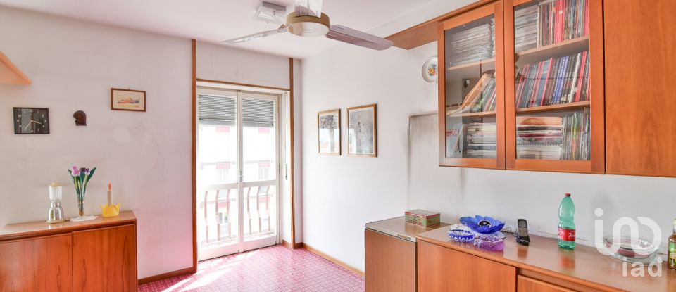 Three-room apartment of 112 m² in Seregno (20831)