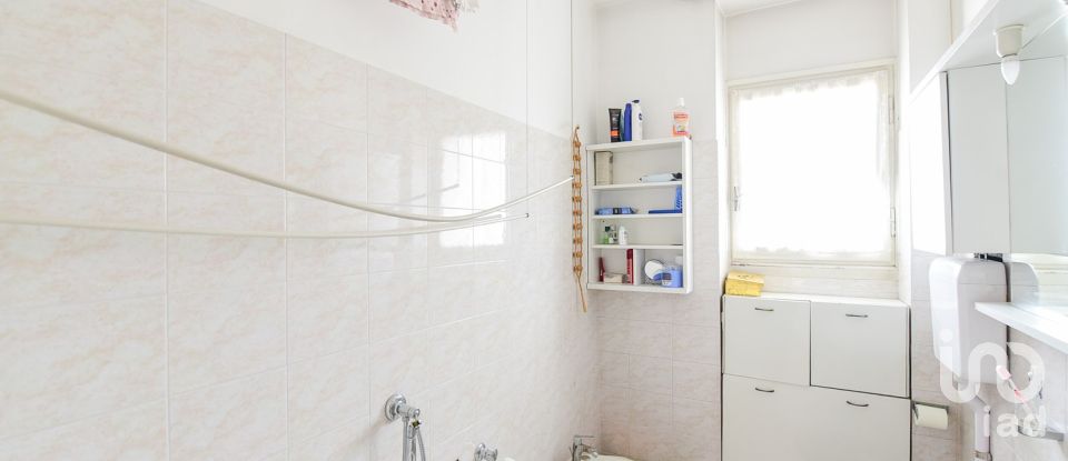 Three-room apartment of 112 m² in Seregno (20831)