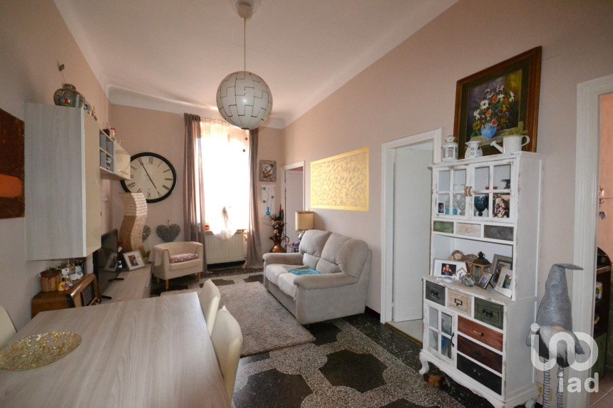 Trilocale di 65 m² a Genova (16164)