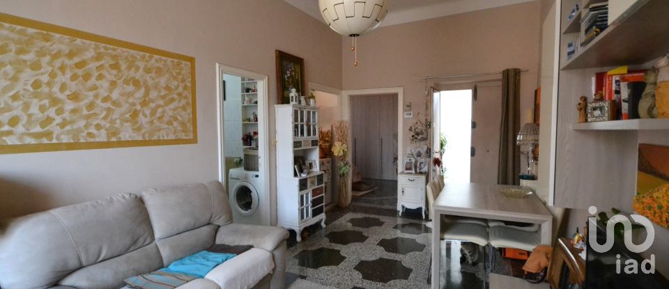 Trilocale di 65 m² a Genova (16164)