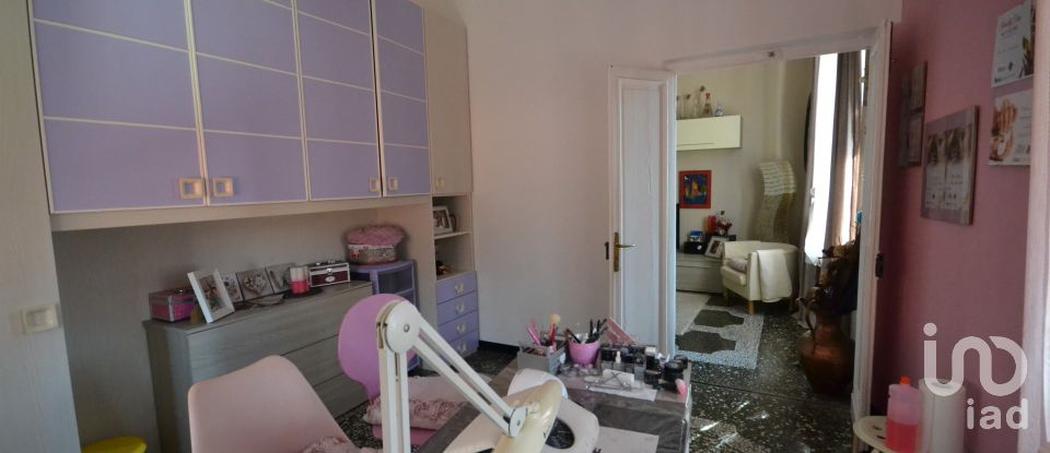 Trilocale di 65 m² a Genova (16164)