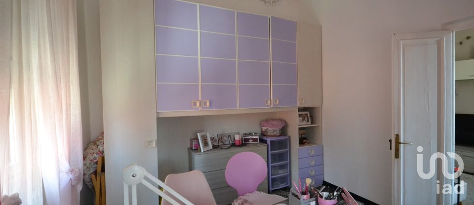 Trilocale di 65 m² a Genova (16164)