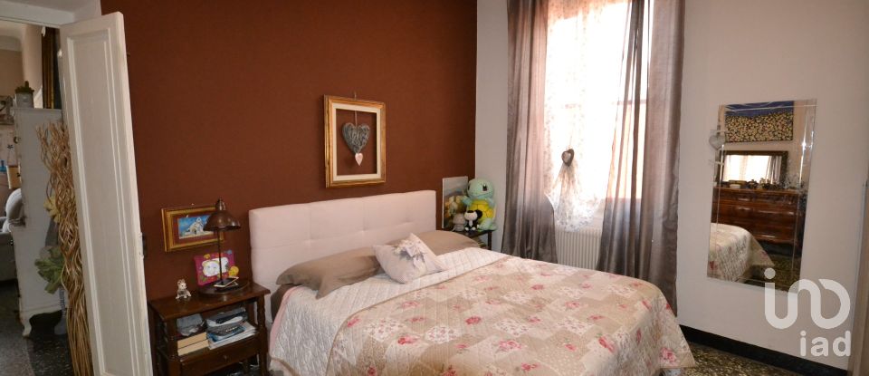 Trilocale di 65 m² a Genova (16164)