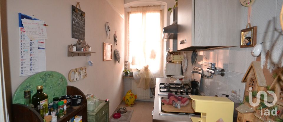 Trilocale di 65 m² a Genova (16164)