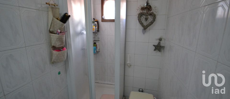 Trilocale di 65 m² a Genova (16164)