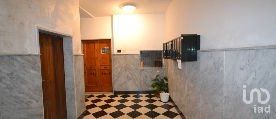 Trilocale di 65 m² a Genova (16164)