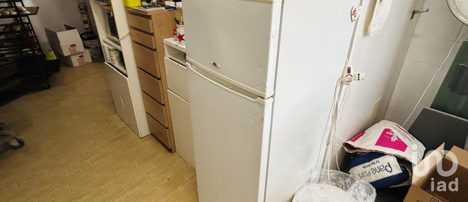 Negozio / locale commerciale di 101 m² in Stra (30039)