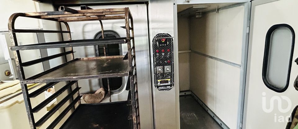 Negozio / locale commerciale di 101 m² in Stra (30039)