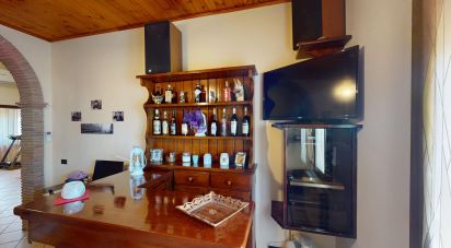 Quadrilocale di 100 m² a Voghiera (44019)