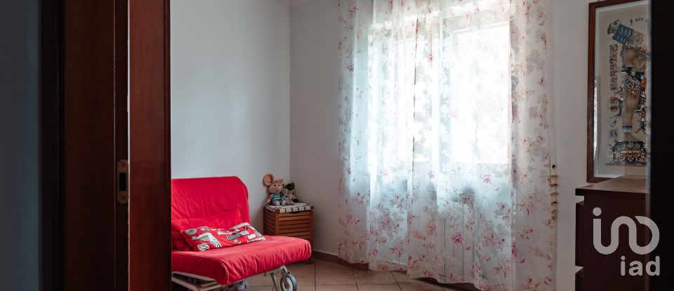 Appartamento 0 locali di 70 m² a Roma (00134)