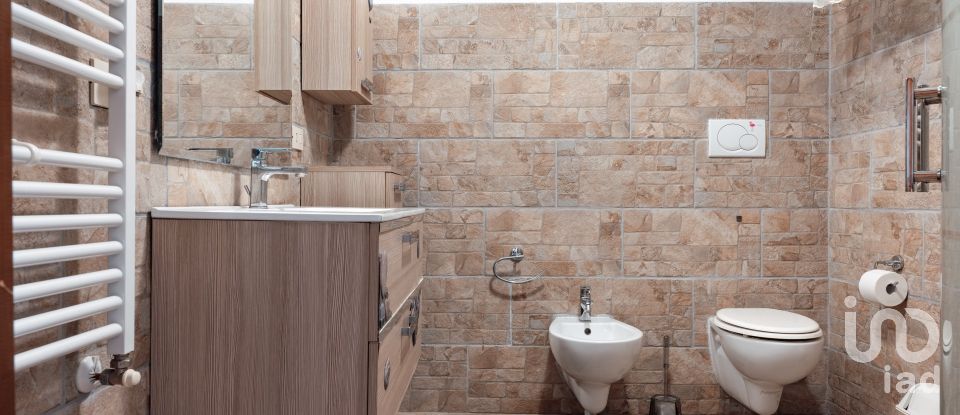 Appartamento 0 locali di 70 m² a Roma (00134)