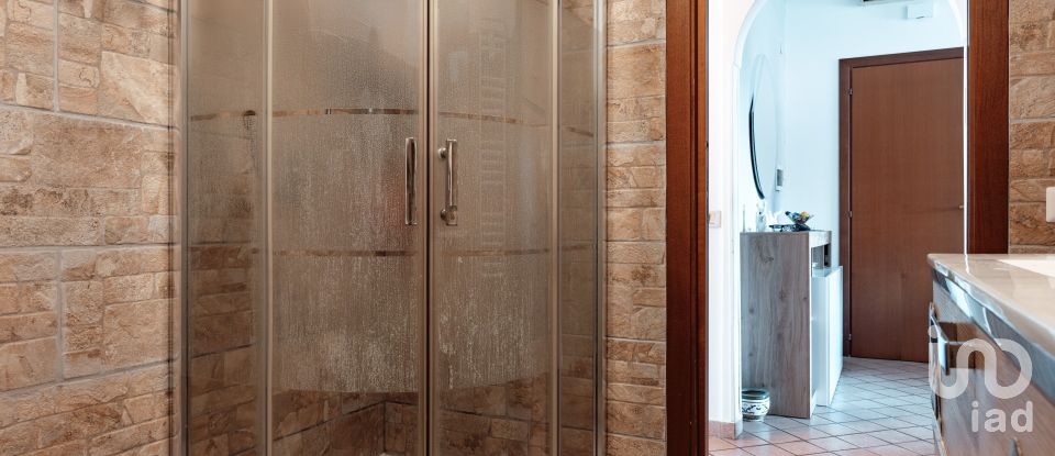 Appartamento 0 locali di 70 m² a Roma (00134)