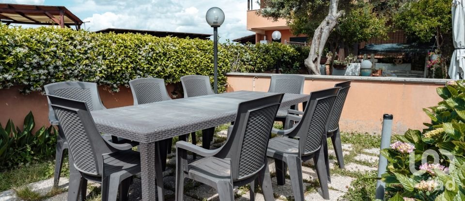 Appartamento 0 locali di 70 m² a Roma (00134)