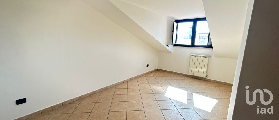 Loft 4 locali di 140 m² a San Nicola la Strada (81020)