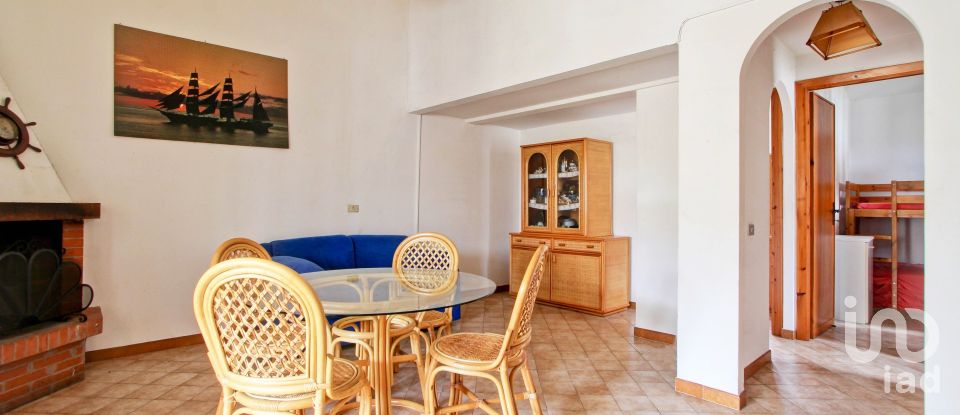 Townhouse 3 rooms of 63 m² in Anzio (00042)