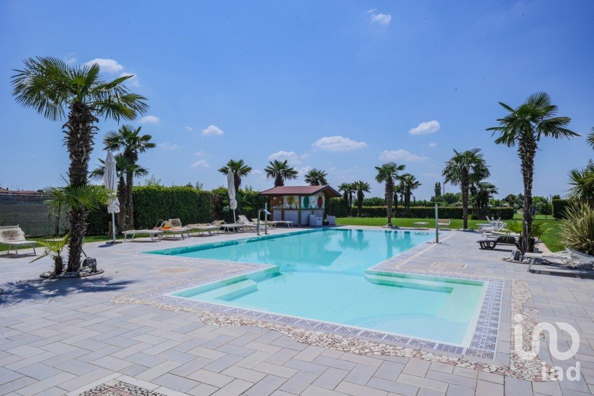 Casa indipendente 6 locali di 296 m² in Ostellato (44020)