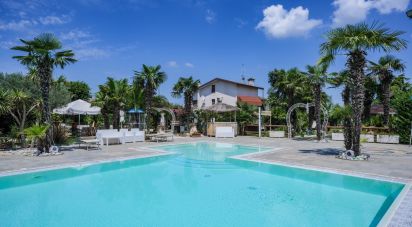 Townhouse 6 rooms of 296 m² in Ostellato (44020)