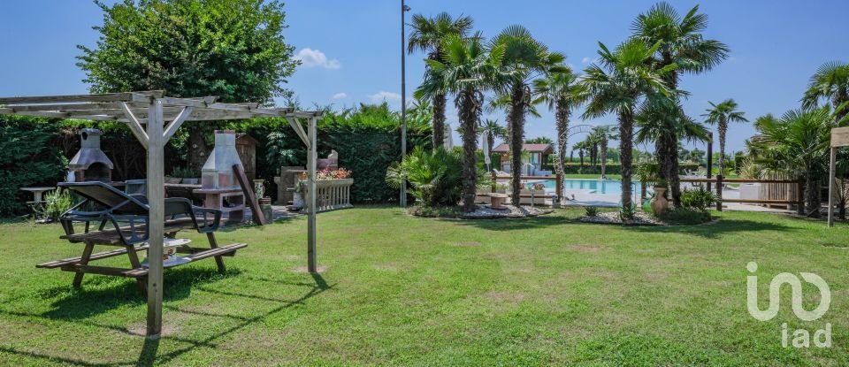 Casa indipendente 6 locali di 296 m² in Ostellato (44020)