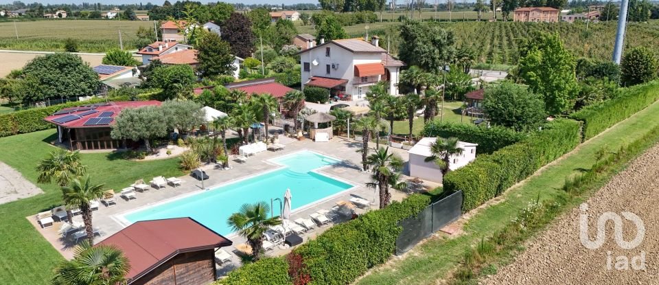 Casa indipendente 6 locali di 296 m² in Ostellato (44020)