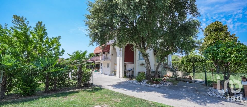 Casa indipendente 6 locali di 296 m² in Ostellato (44020)