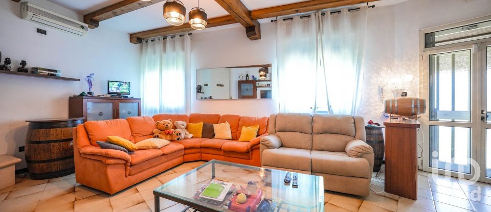 Casa indipendente 6 locali di 296 m² in Ostellato (44020)