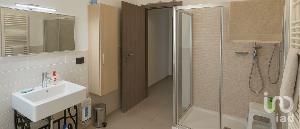 Appartamento 5 locali di 125 m² a Boissano (17054)