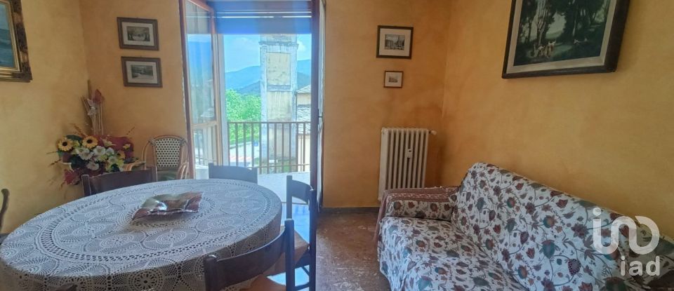 Three-room apartment of 65 m² in Traves (10070)