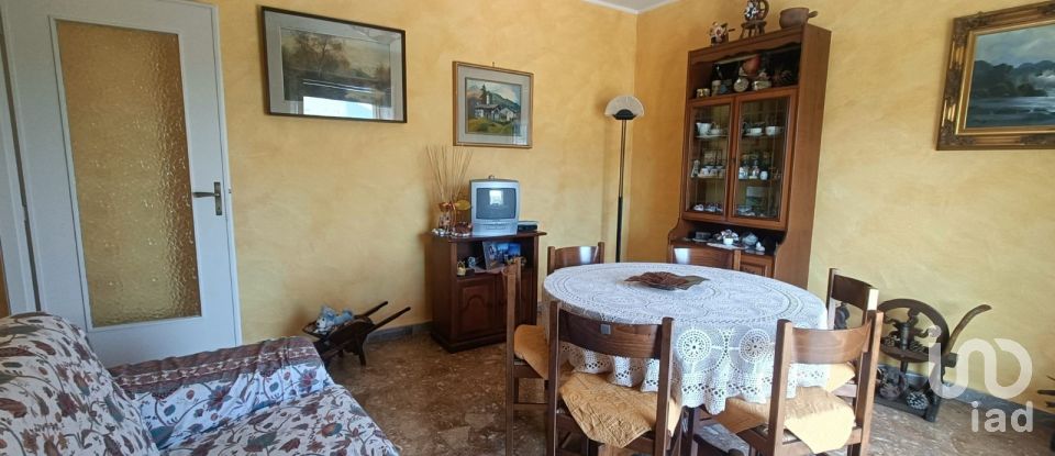 Three-room apartment of 65 m² in Traves (10070)