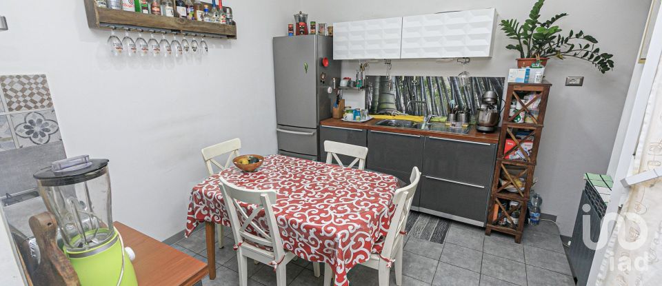 Casa indipendente / Villa 4 locali di 80 m² in Genova (16152)