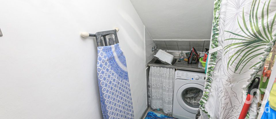 Casa indipendente / Villa 4 locali di 80 m² in Genova (16152)