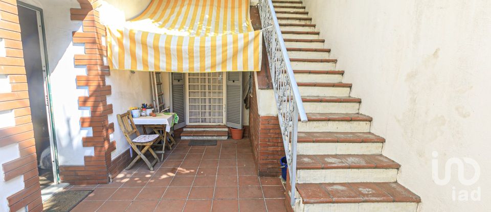 Casa indipendente / Villa 4 locali di 80 m² in Genova (16152)