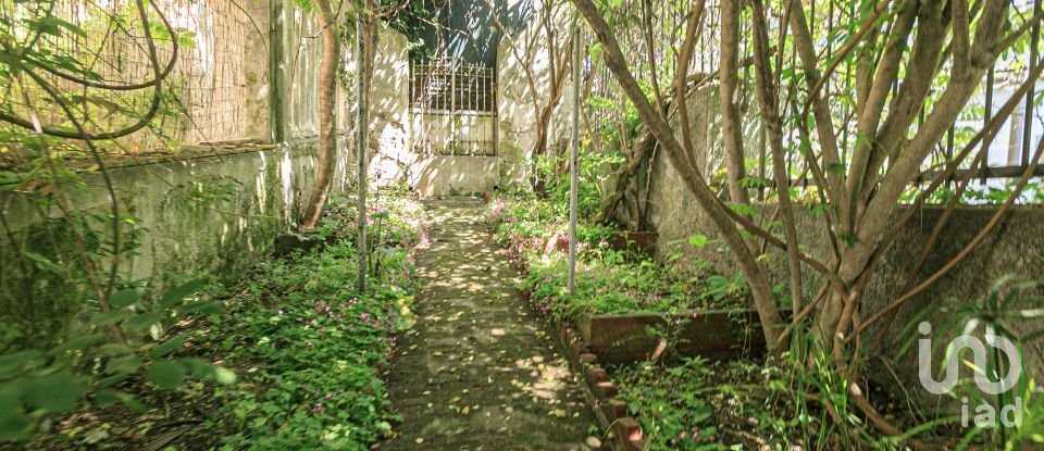 Casa indipendente / Villa 4 locali di 80 m² in Genova (16152)