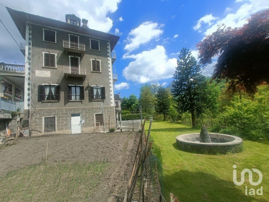 Hotel 3* of 1,120 m² in Lemie (10070)