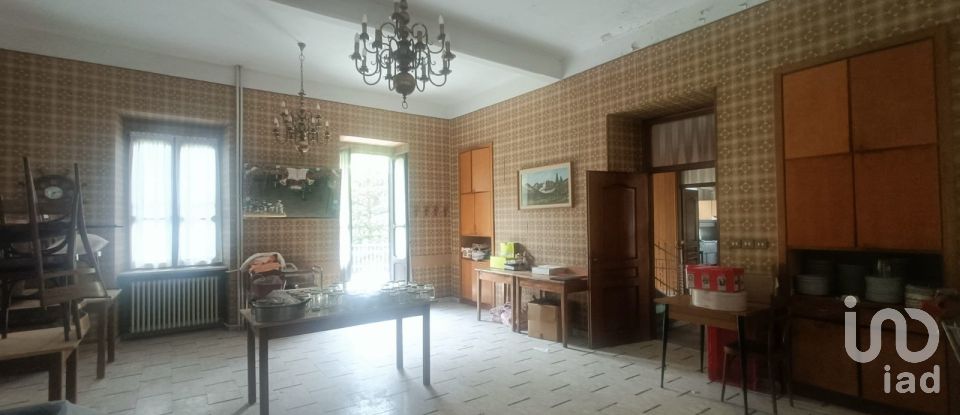 Hotel 3* of 1,120 m² in Lemie (10070)