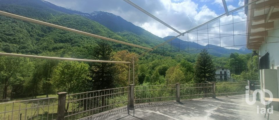 Hotel 3* of 1,120 m² in Lemie (10070)