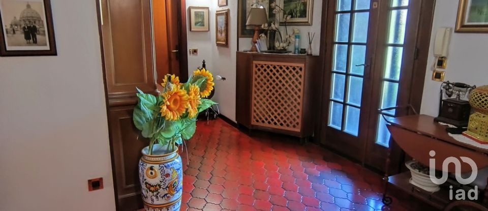 Casale 10 locali di 322 m² in Spino d'Adda (26016)