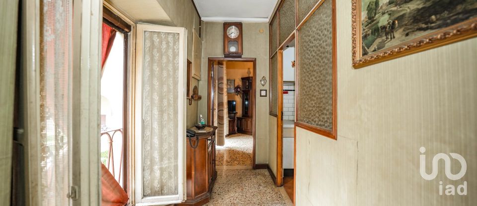 Appartamento 5 locali di 105 m² a Ferrara (44121)