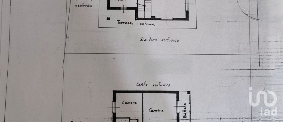 Casale 7 locali di 310 m² in Parabiago (20015)