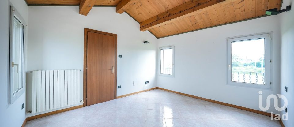 Casa indipendente / Villa 6 locali di 158 m² in Ferrara (44123)