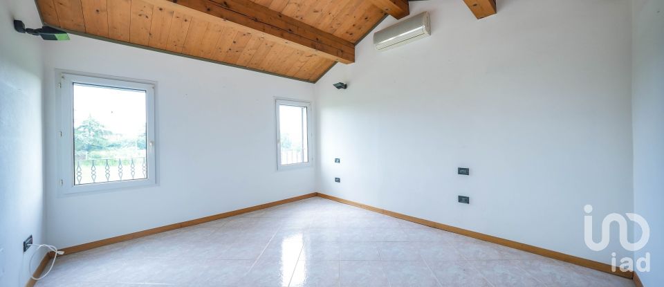 Casa indipendente / Villa 6 locali di 158 m² in Ferrara (44123)