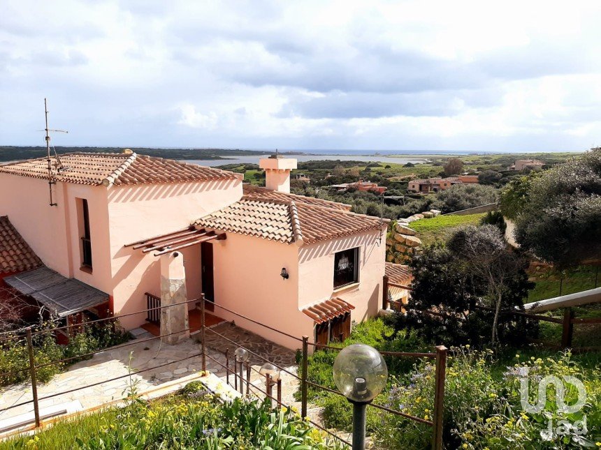 Casa indipendente 3 locali di 150 m² in Stintino (07040)